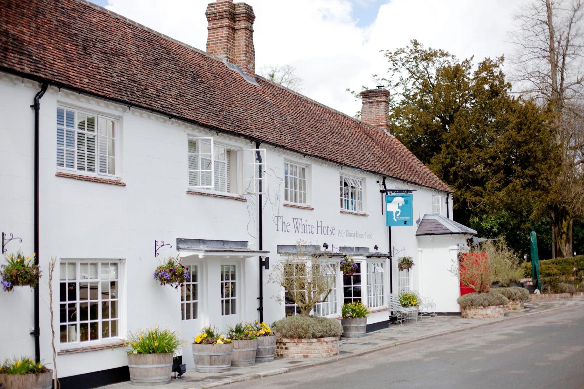 The White Horse Hotel Chilgrove Bagian luar foto