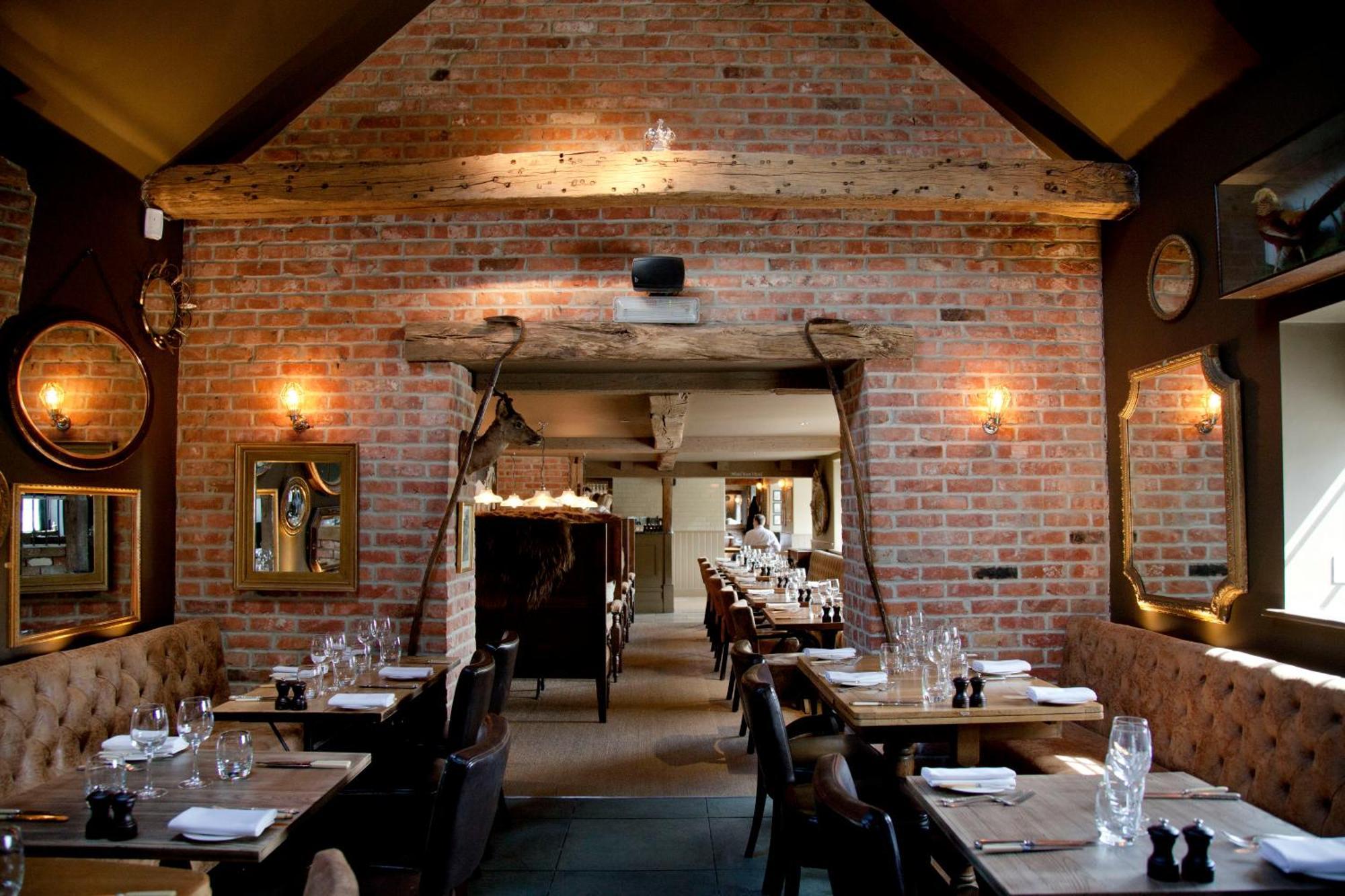 The White Horse Hotel Chilgrove Bagian luar foto