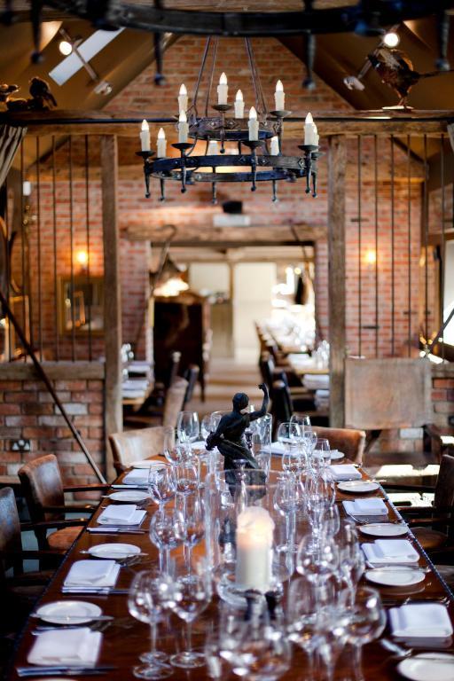 The White Horse Hotel Chilgrove Bagian luar foto