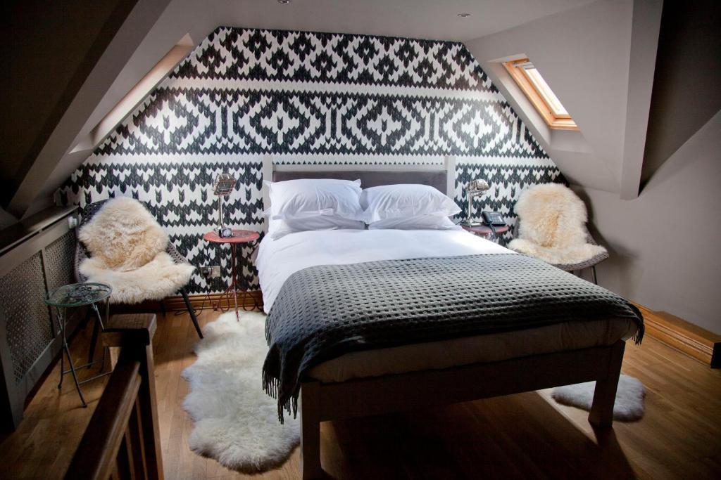 The White Horse Hotel Chilgrove Bagian luar foto