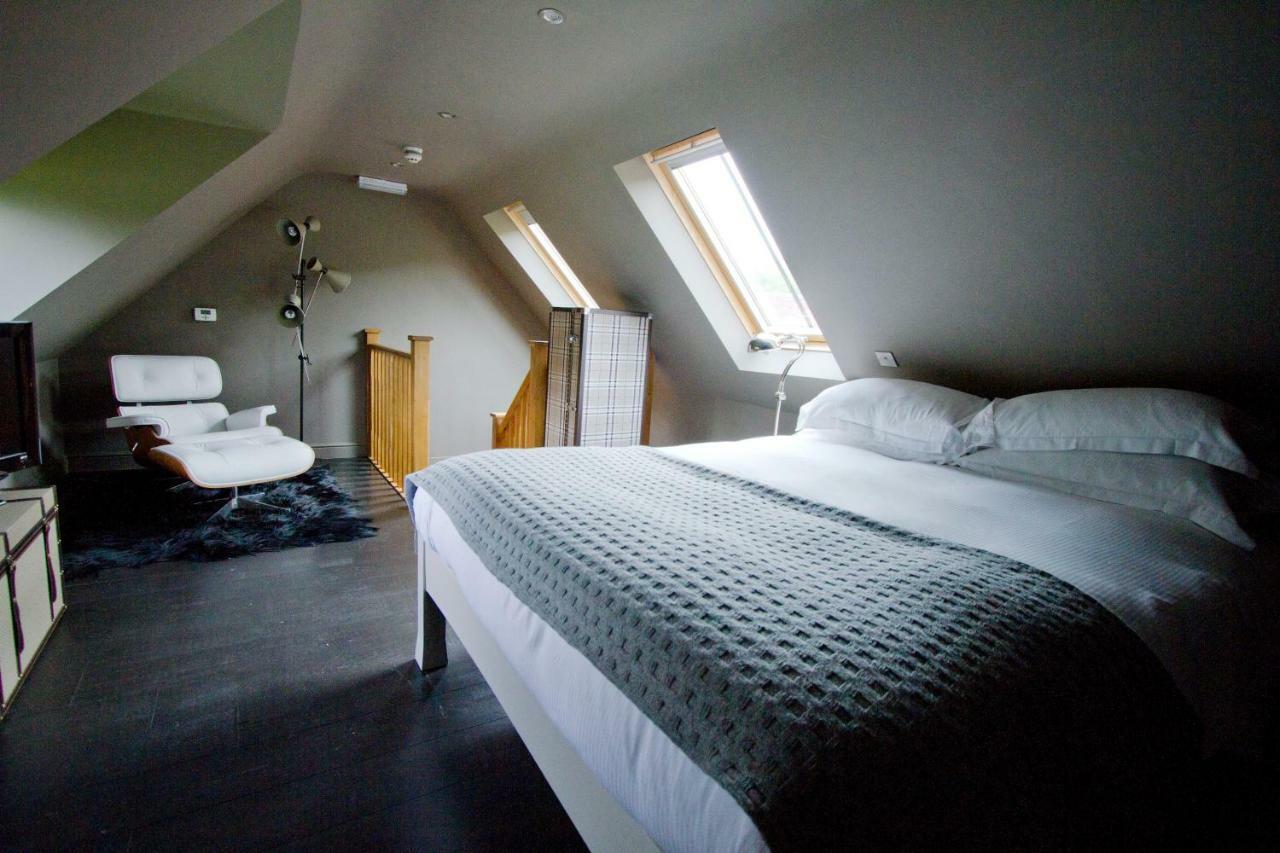 The White Horse Hotel Chilgrove Bagian luar foto